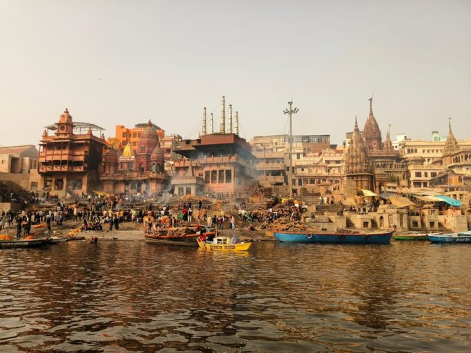 Varanasi: Manikarnika Ghat (Oldest Cremation Site) Tour - Guided Tour Insights