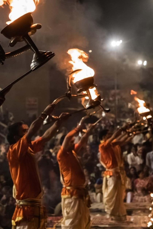Varanasi: Private City Highlights Day Tour & Ganges Cruise - Local Market Visits