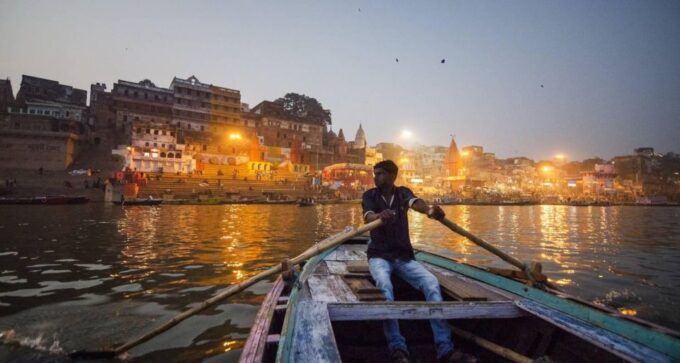 Varanasi: Private City Tour With by Air-Conditioned Vehicle - Sunrise Boat Ride