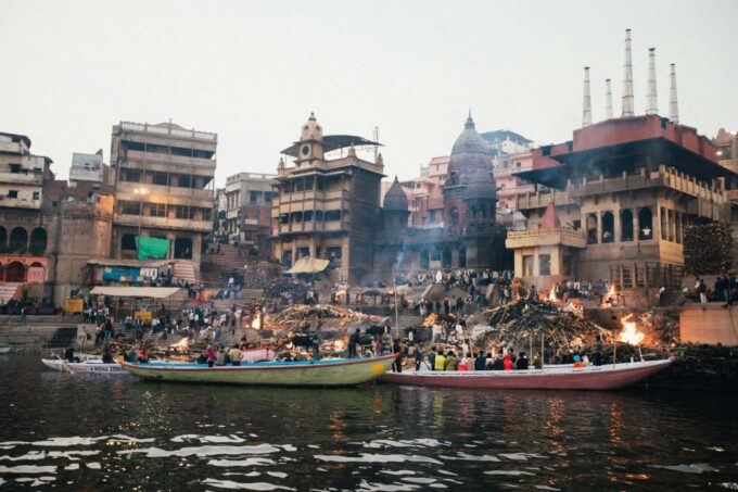 Varanasi: Private City Tour With by Air-Conditioned Vehicle - Aarti Ceremony at Dashashwamedh Ghat