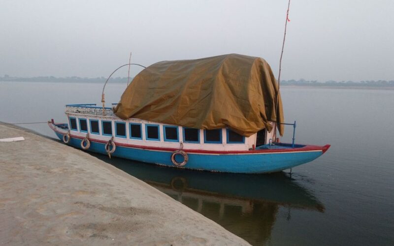Varanasi: Private Evening Rooftop Dinner - Key Points