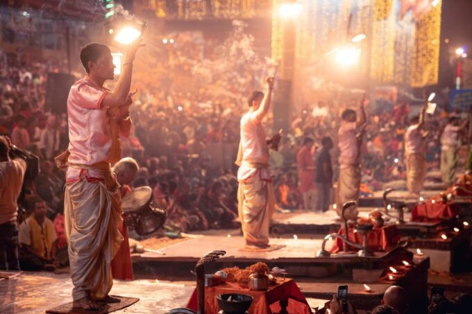 Varanasi: Private Guided Tour of Varanasi and Sarnath - Ganga Aarti Ceremony