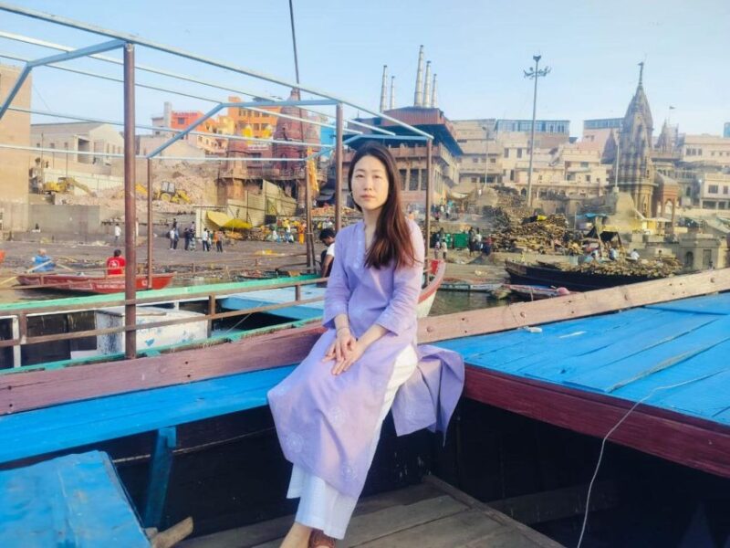 Varanasi: Private Highlights Day Trip With Ganges Cruise - Transportation and Guide