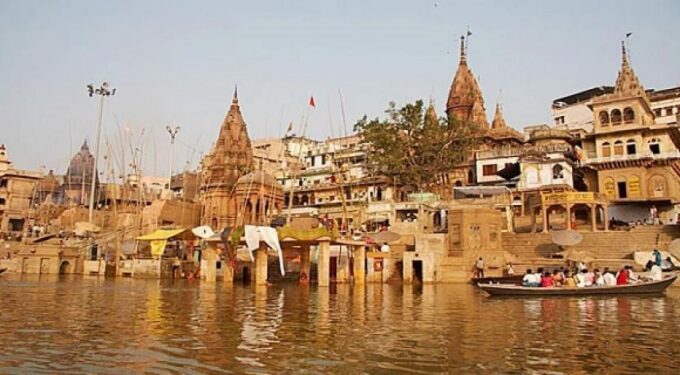 Varanasi : Sunrise Boat Tour - Visiting Significant Sites