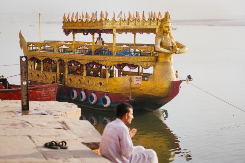 Varanasi. Sunrise & Morning Down Town. Walking Tour - Tour Highlights
