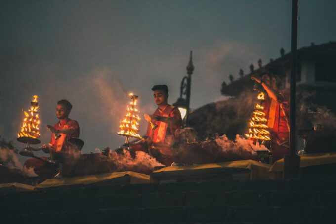 Varanasi Sunrise With Morning Boat Ride - What to Bring