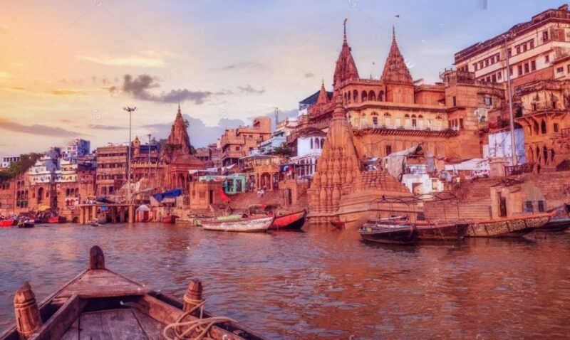 Varanasi: Varanasi Ghat & Temple Walking Tour - Guided Exploration of Ghats