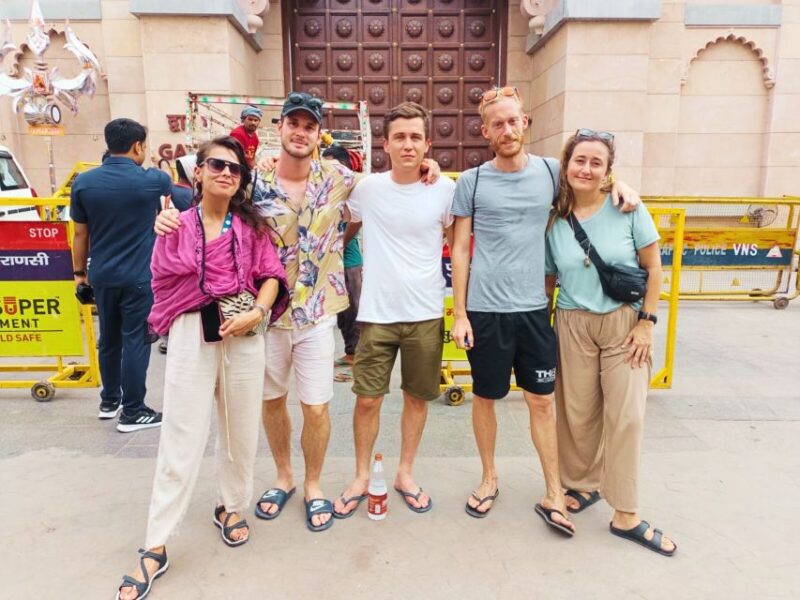 Varanasi Walking Tour With Local Snacks - Key Points