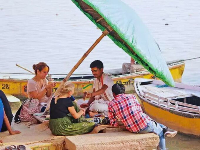 Varanasi Walking Tour With Local Snacks - Varanasis Rich History