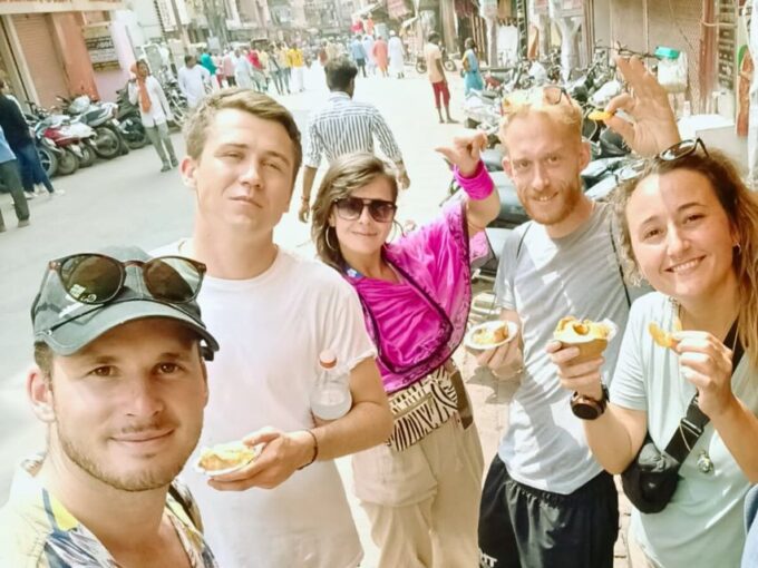 Varanasi Walking Tour With Local Snacks - Exploring Must-See Places