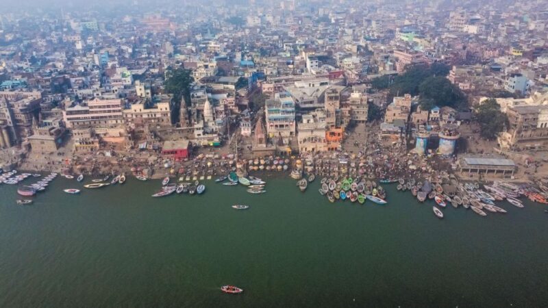 Varanasis Burning Ghats: A Boat Tour - Key Points