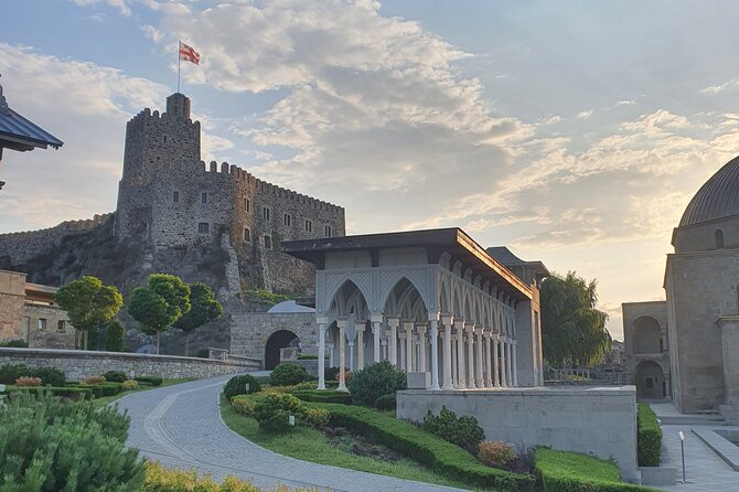 Vardzia. Lake Paravani, Khertvisi & Lomisa Castle, Rabati - Booking Details