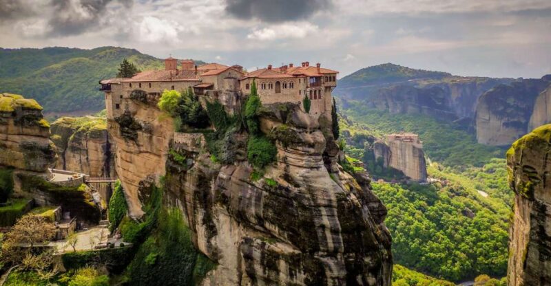 Varlaam Monastery & Meteora: Self-Guided Driving Audio Tour - Tour Features