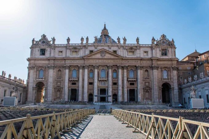Vatican City: Early Morning Vatican Tour With Sistine Chapel - Free Entrance for Visitors