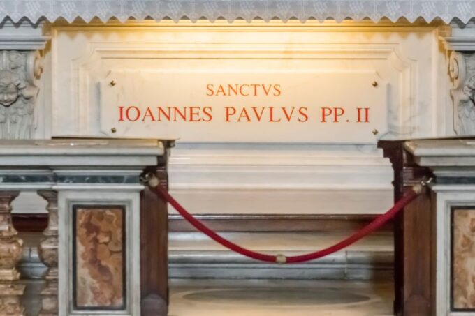 Vatican City: Skip-the-Line Vatican Museums & Sistine Chapel - Wheelchair Accessibility