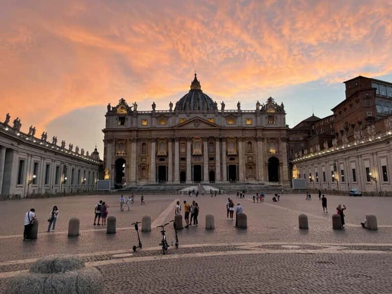 Vatican: Inside St. Peter's – Art, Faith, and History - Iconic Masterpieces Within the Basilica