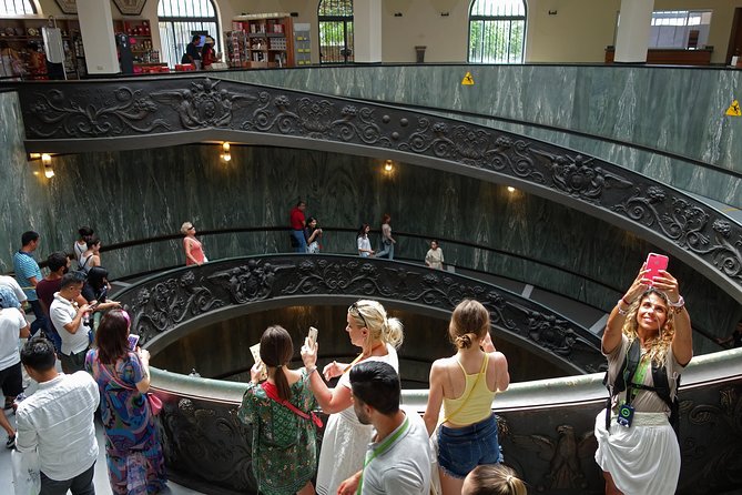 Vatican Museum and Sistine Chapel Skip-The-Line Guided Group Tour and Tickets - Laocoon and Raphael