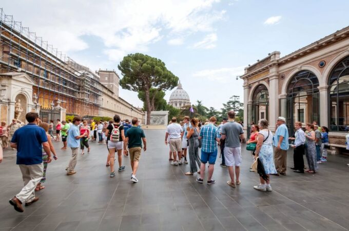 Vatican Museums & Sistine Chapel Skip-the-Ticket-Line Tour - Guided Experience