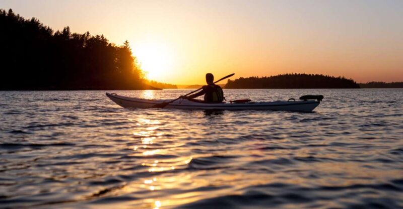 Vaxholm: Stockholm Archipelago Sunset Kayaking Tour and Fika - Kayaking Itinerary