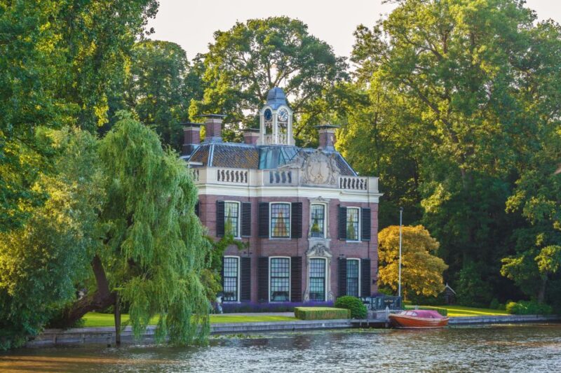Vecht River: Private Tour Sightseeing Cruise With Diner - Itinerary Details