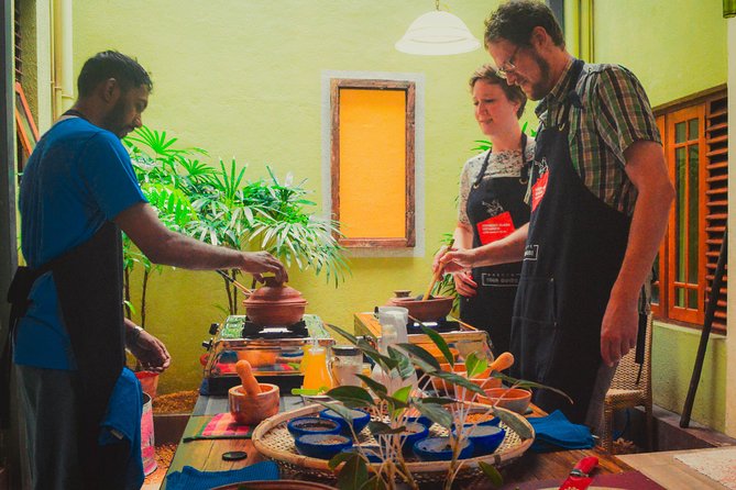 Vegan Cooking Class Colombo With Market Tour - Exploring Local Ingredients