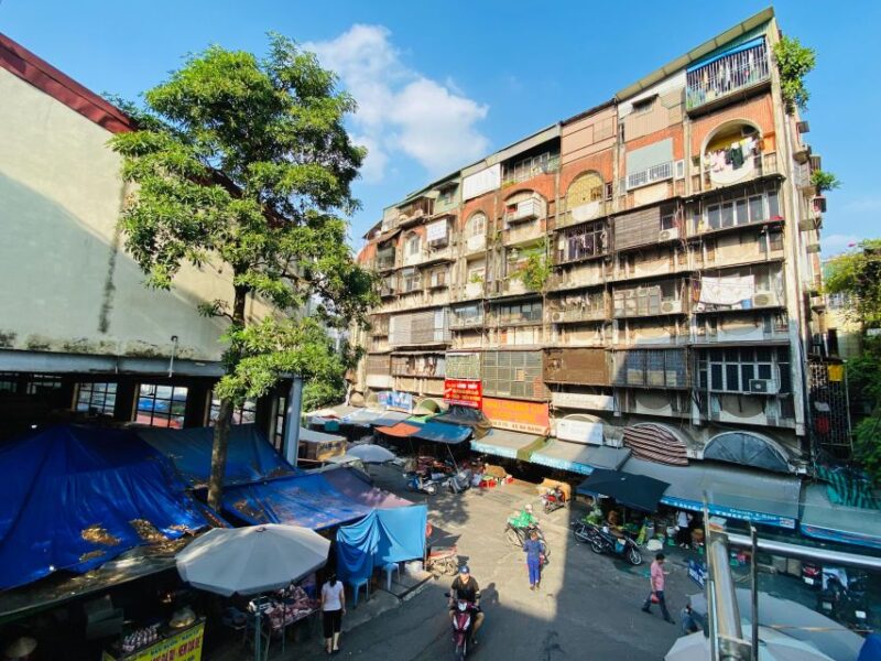 Vegan Street Food & Stories of Hanoi - Savoring Hanois Vegetarian Street Food