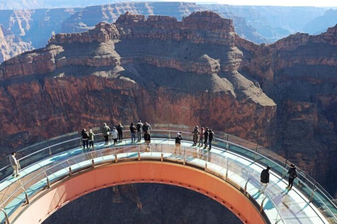 Vegas: Grand Canyon Airplane, Helicopter and Boat Tour - Getting to the Tour
