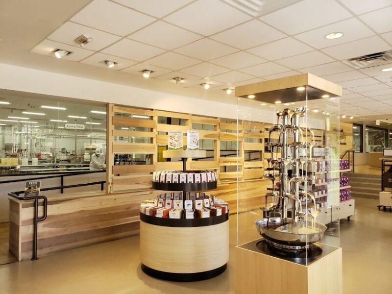 Vegas: Taste, Explore & Shop Chocolate Tour - Meeting Point