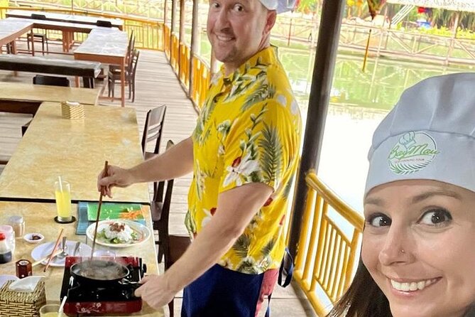 Vegetarian Cooking Class and Basket Boat Tour in Hoi An - Vegetarian Cooking Class