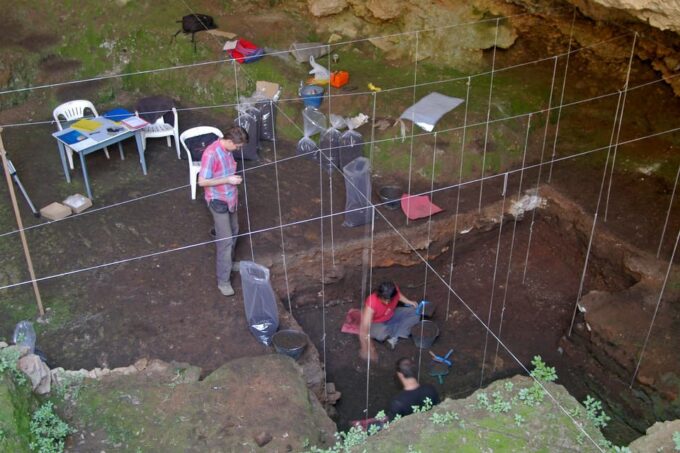 Vela Spila Cave Private Walking Tour - Tour Highlights and Benefits
