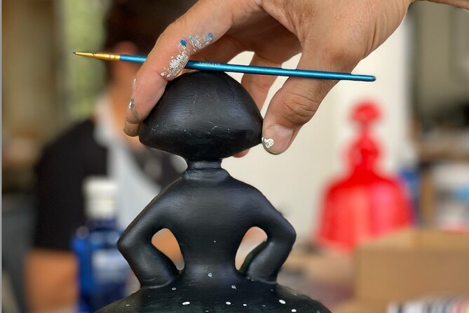 Velázquez Tech Museum + Paint Your Menina Workshop - About Your Stay