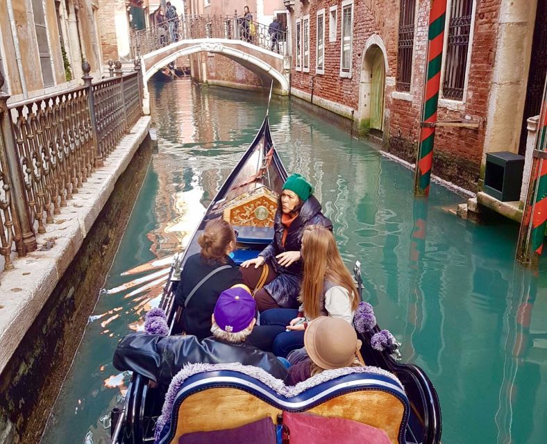Venice: 1-Hour Gondola Ride on the Grand Canal With Guide - Cancellation and Booking Details
