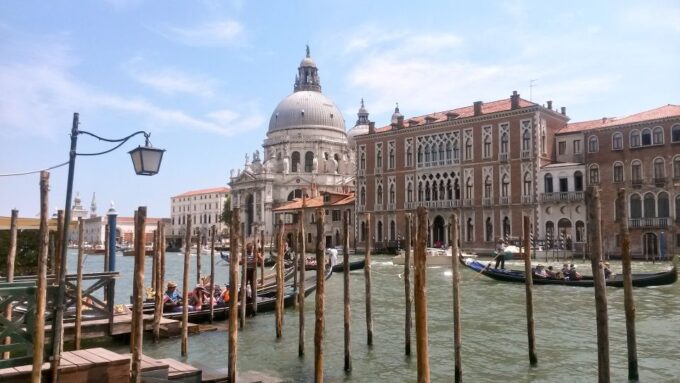 Venice: 1-Hour Gondola Ride on the Grand Canal With Guide - Frequently Asked Questions