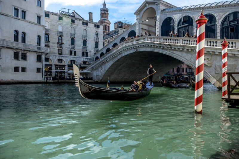 Venice: 2-hour Photo Walk - Key Points