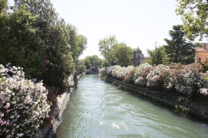 Venice: Bike Tour on Lido Island - Activity Suitability