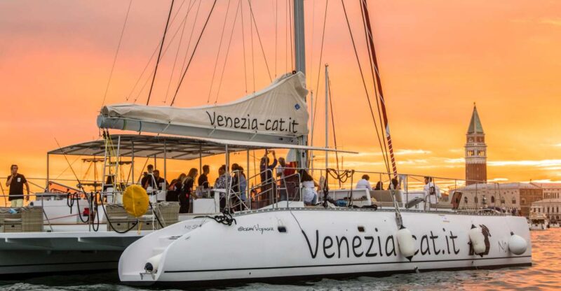 Venice: Catamaran Sunset Jazz Cruise With Aperitivo - Experience Highlights