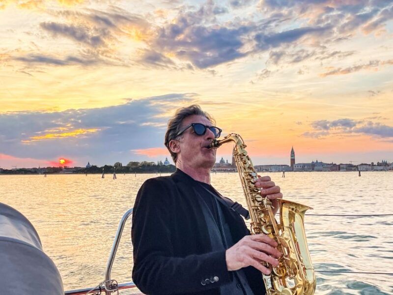 Venice: Catamaran Sunset Jazz Cruise With Aperitivo - Meeting Point and Accessibility