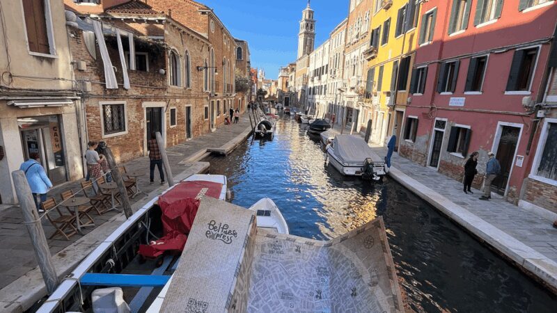 Venice City Escape: the Beggar and the Cloak - Key Points