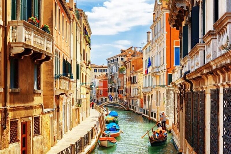 Venice: City Highlights and Hidden Gems Walking Tour - Overview of the Tour