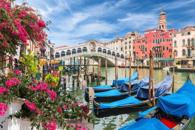 Venice: City Highlights Walking Tour With Optional Gondola - Tour Options and Highlights