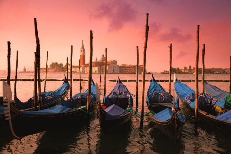 Venice: City Highlights Walking Tour With Optional Gondola - Guided Experience