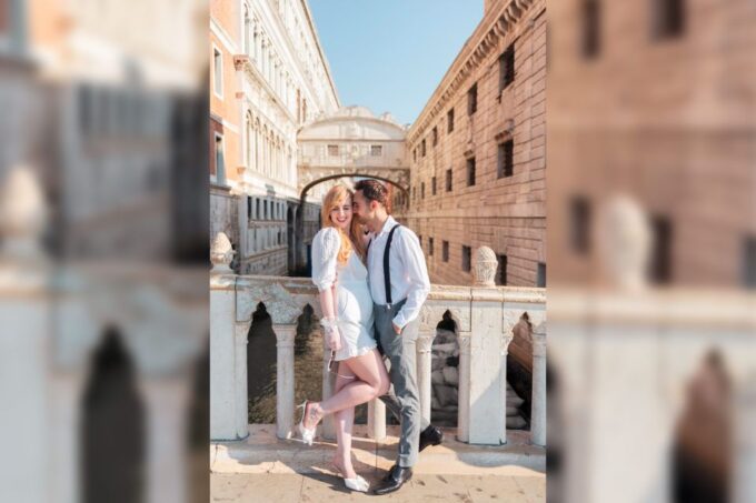 Venice: City Portrait Session With Professional Photographer - Booking and Availability