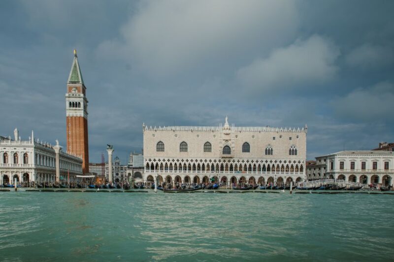 Venice: City Tour and Murano Glass Experience - Itinerary Details