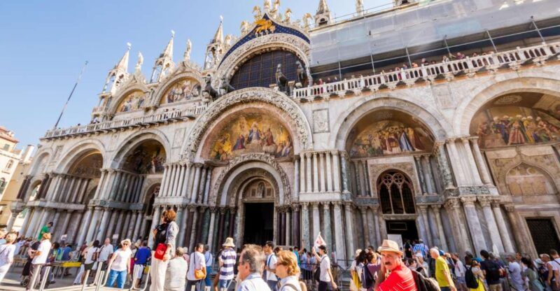 Venice: City Tour & Skip the Line for St. Marks Basilica - Expert Guides and Personalized Attention