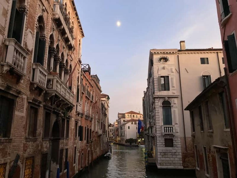 Venice: Crimes, Legends and Mysteries Tour at Sunset - Tour Overview and Highlights