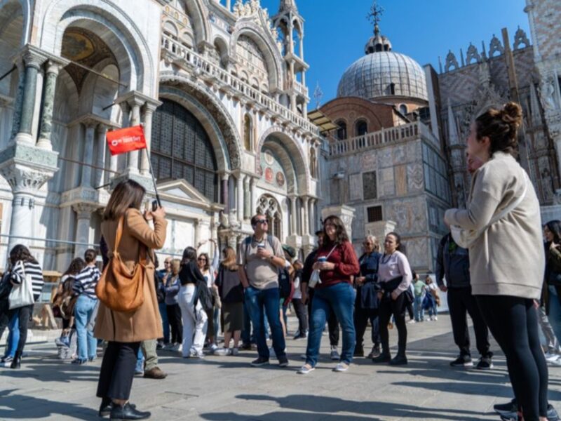 Venice: Doges Palace and St Marks Tour With Gondola Ride - Key Features