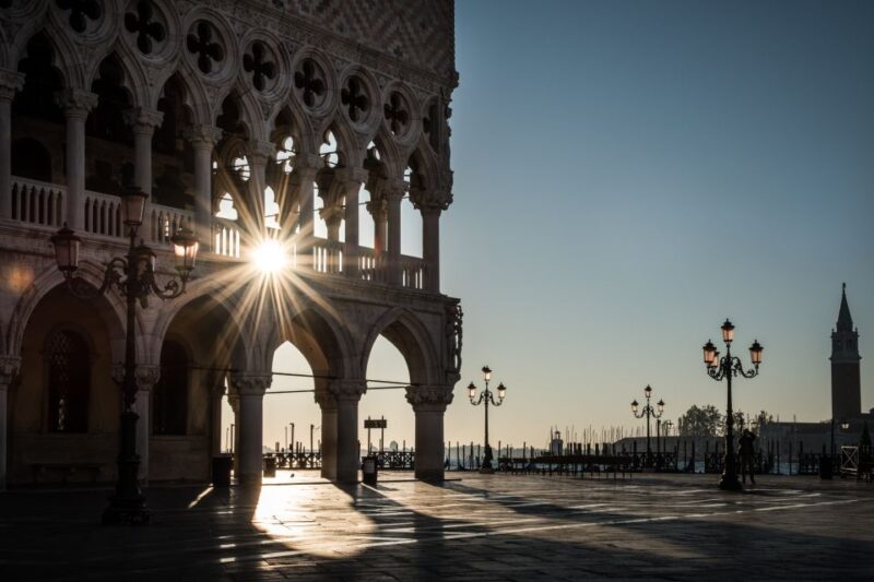 Venice: Doges Palace Skip-the-Line Entry, Small-Group Tour - Key Points