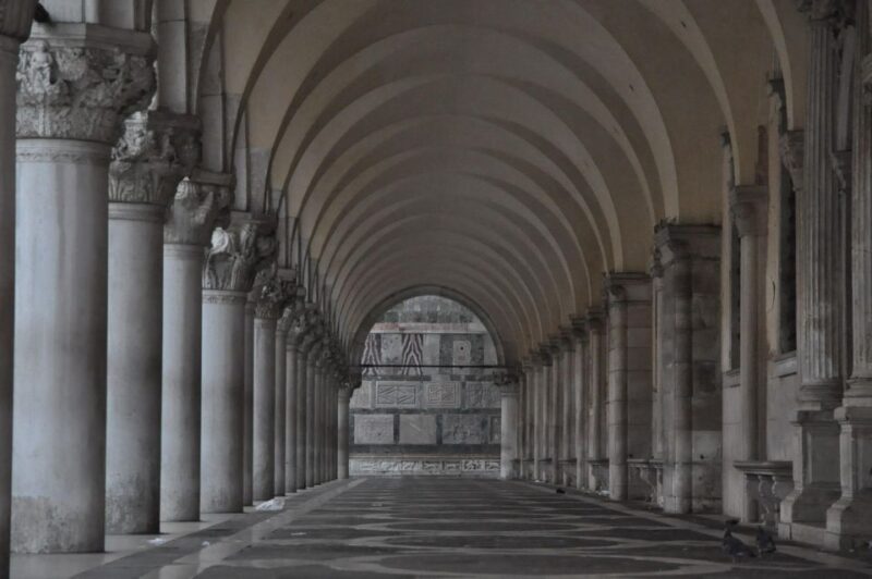 Venice: Doges Palace Skip-the-Line Entry, Small-Group Tour - Meeting Point and Important Information