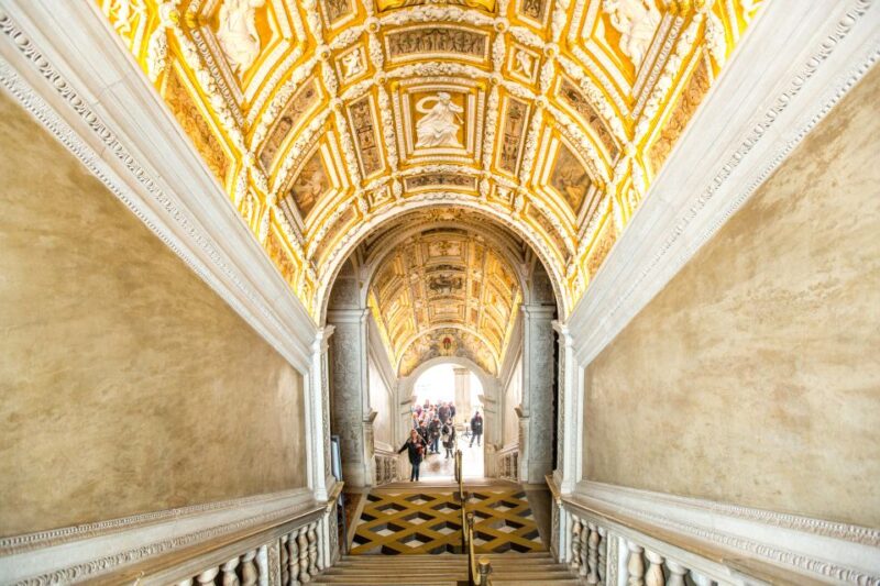 Venice: Doges Palace Skip-The-Line Tour With Prisons - Key Points