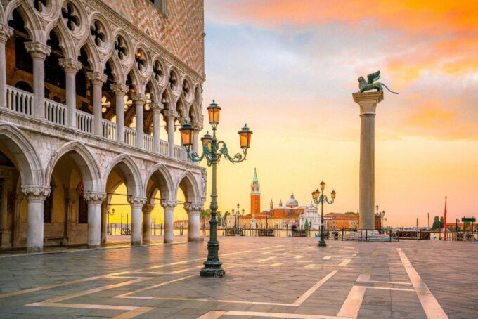 Venice: Doges Palace & St Marks Terrace Access Guided Tour - Meeting Point and Accessibility